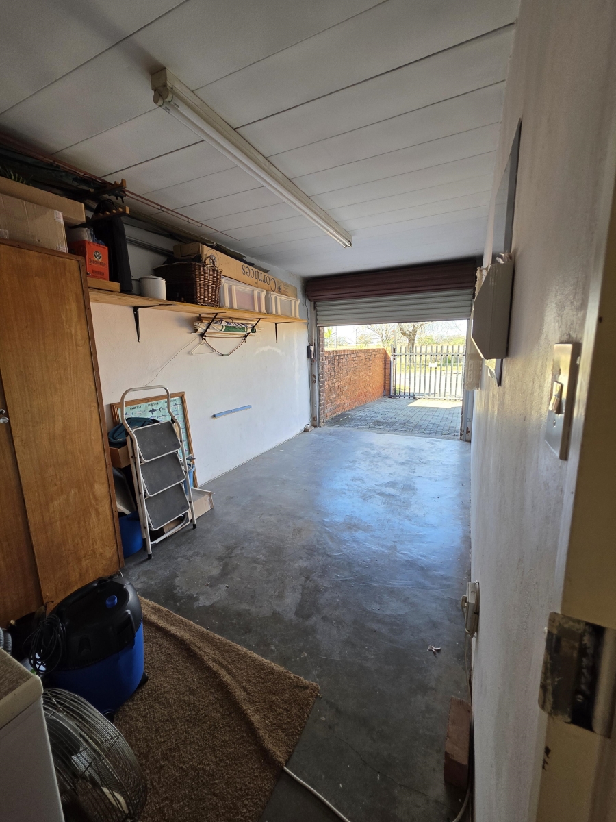 3 Bedroom Property for Sale in Naudeville Free State